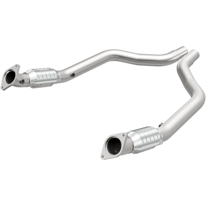 MagnaFlow OEM Grade Federal / EPA Compliant Direct-Fit Catalytic Converter 16420