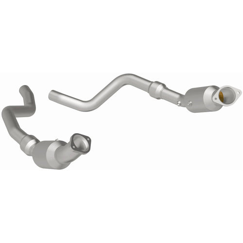 MagnaFlow OEM Grade Federal / EPA Compliant Direct-Fit Catalytic Converter 16421