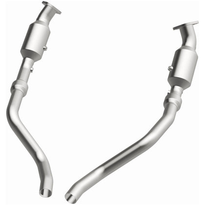 MagnaFlow OEM Grade Federal / EPA Compliant Direct-Fit Catalytic Converter 16421