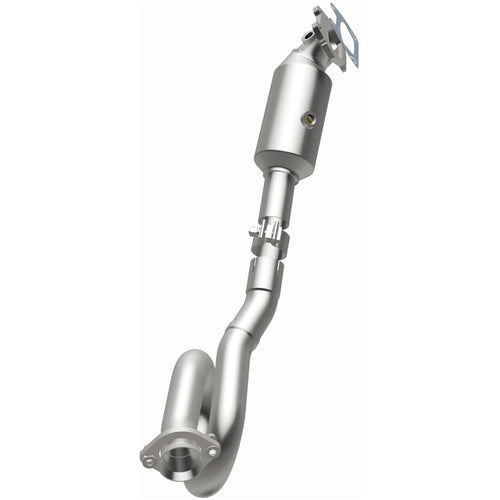 MagnaFlow 2018 Jeep Wrangler JK 3.6L | 2012-2017 Jeep Wrangler 3.6L OEM Grade Federal / EPA Compliant Direct-Fit Catalytic Converter 21-029