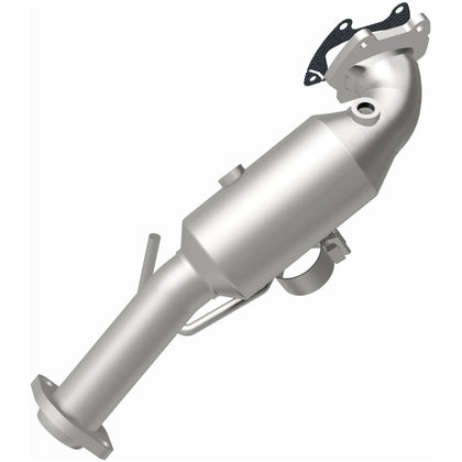 MagnaFlow OEM Grade Federal / EPA Compliant Direct-Fit Catalytic Converter 21-030