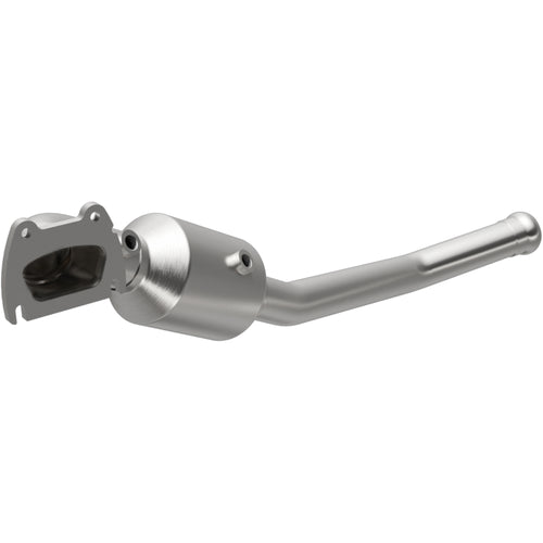 MagnaFlow OEM Grade Federal / EPA Compliant Direct-Fit Catalytic Converter 21-251