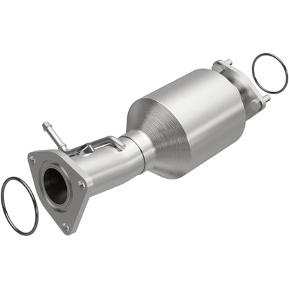 MagnaFlow 2015-2016 Honda CR-V 2.4L OEM Grade Federal / EPA Compliant Direct-Fit Catalytic Converter 21-293