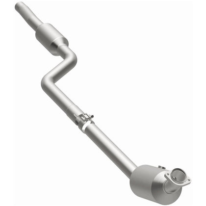 MagnaFlow OEM Grade Federal / EPA Compliant Direct-Fit Catalytic Converter 21-437