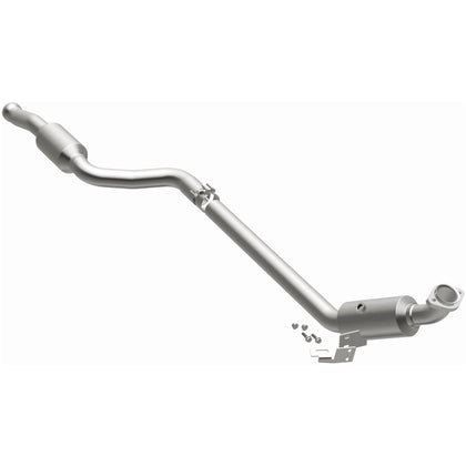 MagnaFlow OEM Grade Federal / EPA Compliant Direct-Fit Catalytic Converter 21-447