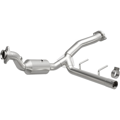 MagnaFlow 2015-2020 Ford F-150 3.5L OEM Grade Federal / EPA Compliant Direct-Fit Catalytic Converter 21-475