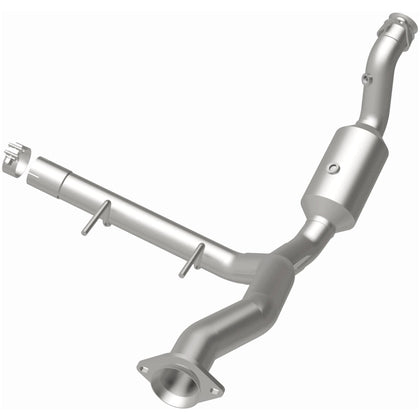 MagnaFlow 2015-2020 Ford F-150 3.5L OEM Grade Federal / EPA Compliant Direct-Fit Catalytic Converter 21-475