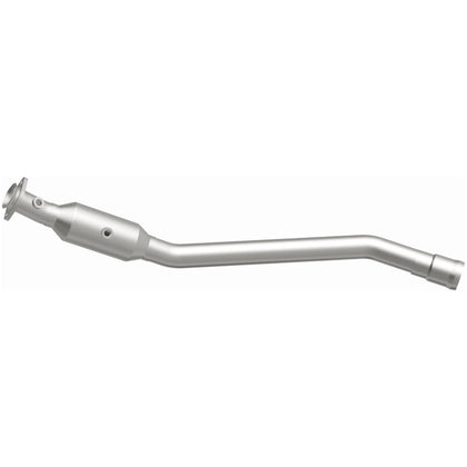 MagnaFlow OEM Grade Federal / EPA Compliant Direct-Fit Catalytic Converter 21-486