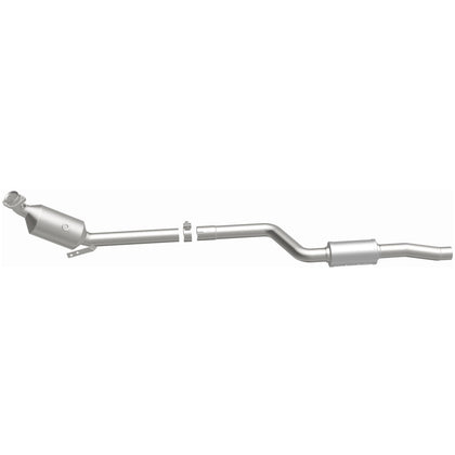 MagnaFlow 2011-2012 Mercedes-Benz C300 3.0L OEM Grade Federal / EPA Compliant Direct-Fit Catalytic Converter 21-498