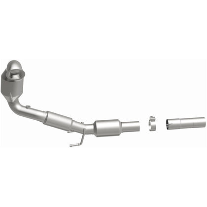 MagnaFlow OEM Grade Federal / EPA Compliant Direct-Fit Catalytic Converter 21-581