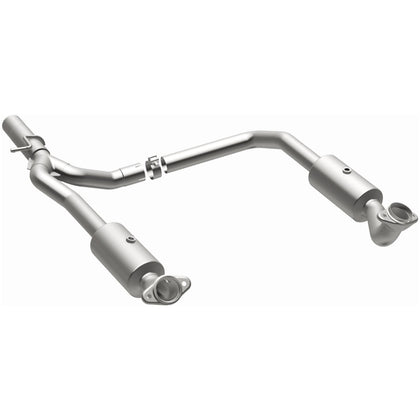 MagnaFlow OEM Grade Federal / EPA Compliant Direct-Fit Catalytic Converter 21-599