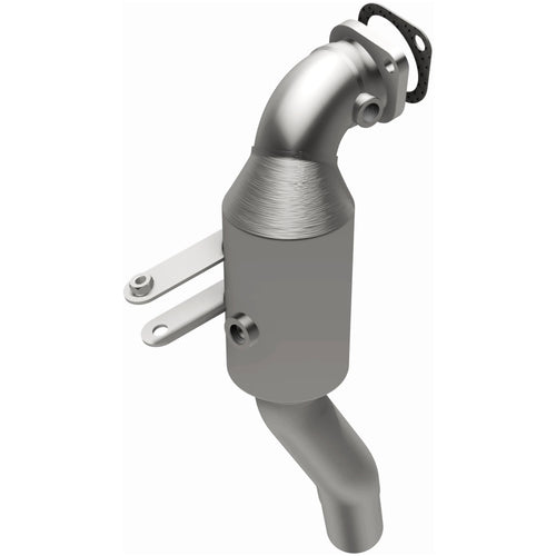 MagnaFlow OEM Grade Federal / EPA Compliant Direct-Fit Catalytic Converter 21-605