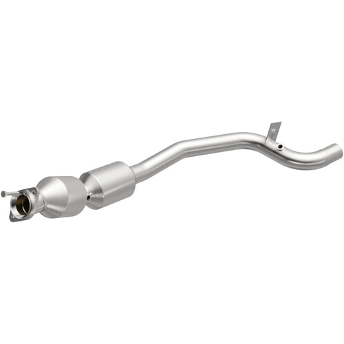 MagnaFlow 2014-2019 Land Rover Range Rover Sport 3.0L | 2014-2019 Land Rover Range Rover 3.0L OEM Grade Federal / EPA Compliant Direct-Fit Catalytic Converter 21-608