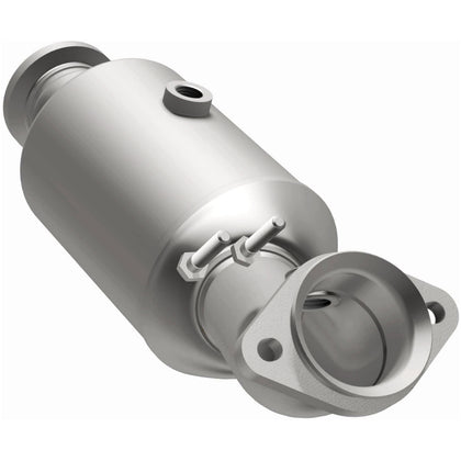 MagnaFlow OEM Grade Federal / EPA Compliant Direct-Fit Catalytic Converter 21-682