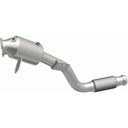 MagnaFlow 2016-2022 Mercedes-Benz Metris 2.0L OEM Grade Federal / EPA Compliant Direct-Fit Catalytic Converter 21-897
