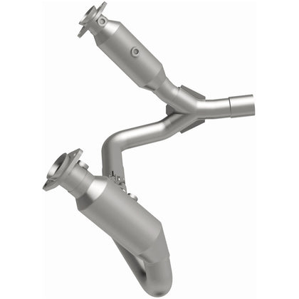 MagnaFlow 2007-2008 Dodge Dakota 3.7L | 2007-2008 Dodge Dakota 4.7L OEM Grade Federal / EPA Compliant Direct-Fit Catalytic Converter 21-972
