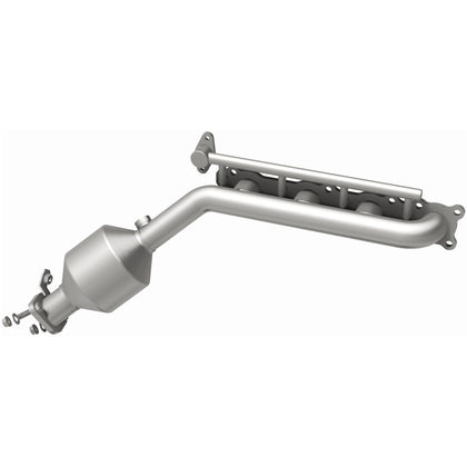 MagnaFlow 2016-2023 Lexus GX460 4.6L OEM Grade Federal / EPA Compliant Direct-Fit Manifold Catalytic Converter 22-018