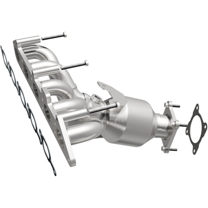 MagnaFlow 2001-2005 Volvo S60 2.4L | 2001-2005 Volvo V70 2.4L OEM Grade Federal / EPA Compliant Direct-Fit Manifold Catalytic Converter 22-138