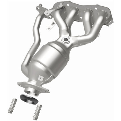 MagnaFlow 2019-2022 Lexus UX200 2.0L / 2019-2020 Toyota Corolla 2.0L OEM Grade Federal / EPA Compliant Direct-Fit Manifold Catalytic Converter 22-262