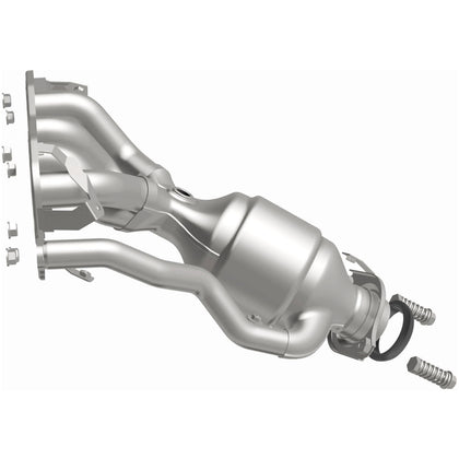 MagnaFlow 2019-2022 Lexus UX200 2.0L / 2019-2020 Toyota Corolla 2.0L OEM Grade Federal / EPA Compliant Direct-Fit Manifold Catalytic Converter 22-262