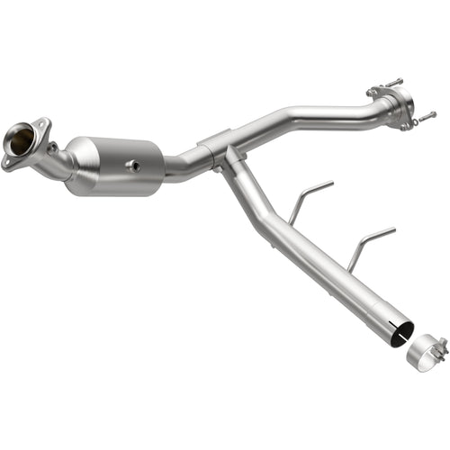 MagnaFlow 2010 Ford F-150 4.6L OEM Grade Federal / EPA Compliant Direct-Fit Catalytic Converter 23-045
