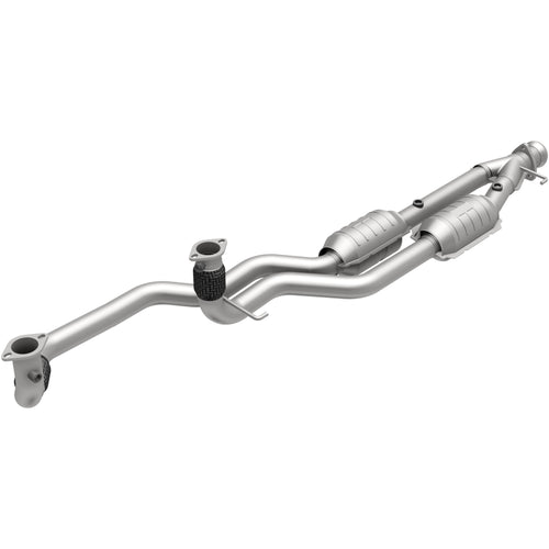 MagnaFlow 1996-1997 Saab 900 2.5L HM Grade Federal / EPA Compliant Direct-Fit Catalytic Converter 23014