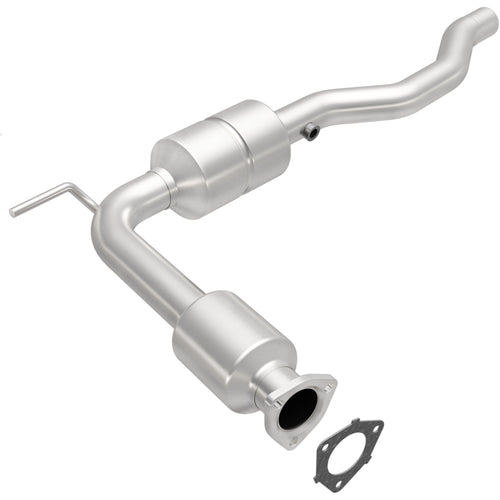MagnaFlow 1997-2003 Volkswagen EuroVan 2.8L HM Grade Federal / EPA Compliant Direct-Fit Catalytic Converter 23181