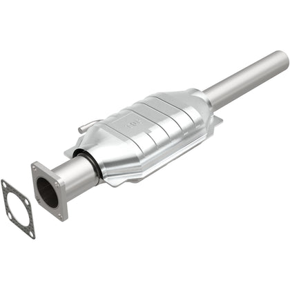 MagnaFlow 1987-1990 Jeep Wrangler 4.2L Standard Grade Federal / EPA Compliant Direct-Fit Catalytic Converter 23225