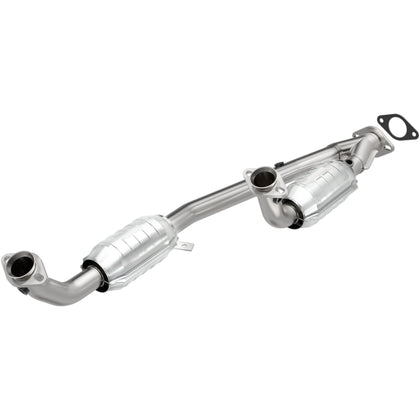 MagnaFlow 1995-1997 Ford Windstar 3.8L HM Grade Federal / EPA Compliant Direct-Fit Catalytic Converter 23353