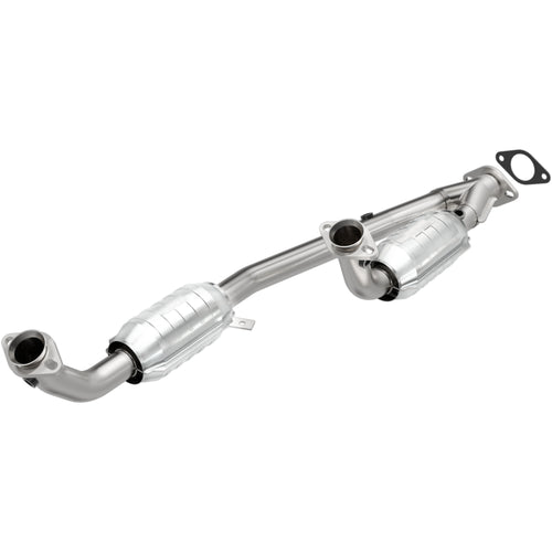 MagnaFlow 1995-1997 Ford Windstar 3.8L HM Grade Federal / EPA Compliant Direct-Fit Catalytic Converter 23353