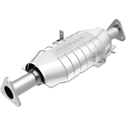 MagnaFlow Standard Grade Federal / EPA Compliant Direct-Fit Catalytic Converter 23501