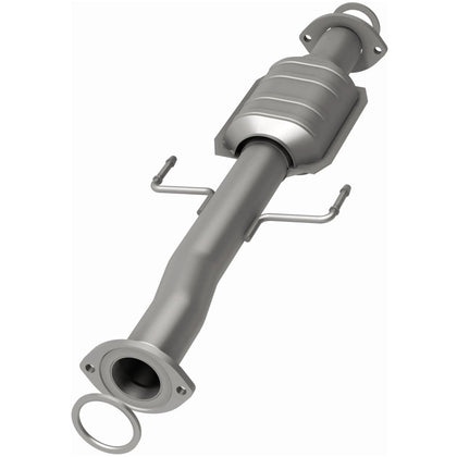 MagnaFlow 1999-2004 Toyota Tacoma 2.4L | 2000-2004 Toyota Tacoma 2.7L HM Grade Federal / EPA Compliant Direct-Fit Catalytic Converter 23757