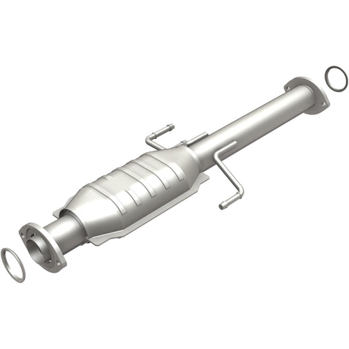 MagnaFlow 2000-2004 Toyota Tacoma 3.4L HM Grade Federal / EPA Compliant Direct-Fit Catalytic Converter 23770