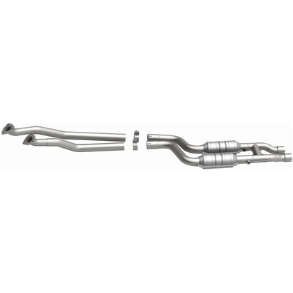 MagnaFlow 1997-1998 BMW 528i 2.8L HM Grade Federal / EPA Compliant Direct-Fit Catalytic Converter 24022