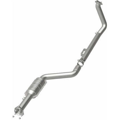 MagnaFlow 2002 Mercedes-Benz C230 2.3L HM Grade Federal / EPA Compliant Direct-Fit Catalytic Converter 24106