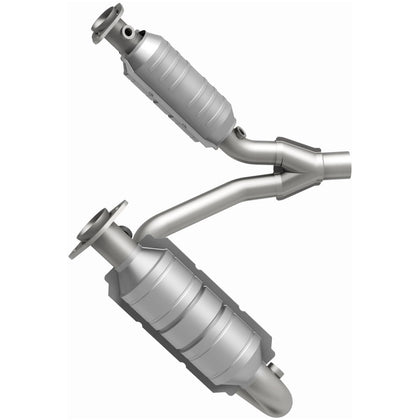 MagnaFlow 2005-2006 Dodge Dakota 3.7L / 2006 Mitsubishi Raider 3.7L HM Grade Federal / EPA Compliant Direct-Fit Catalytic Converter 24397