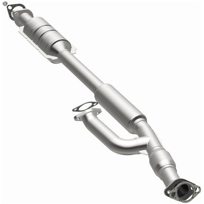 MagnaFlow HM Grade Federal / EPA Compliant Direct-Fit Catalytic Converter 24420