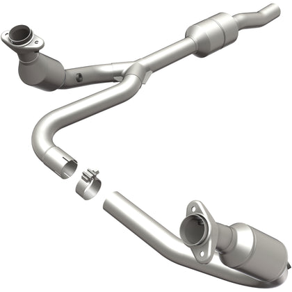 MagnaFlow HM Grade Federal / EPA Compliant Direct-Fit Catalytic Converter 24421