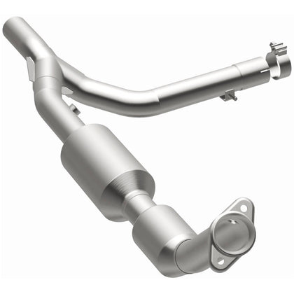 MagnaFlow 2004 Ford F-150 Heritage 5.4L | 2000-2003 Ford F-150 5.4L OEM Grade Federal / EPA Compliant Direct-Fit Catalytic Converter 280008