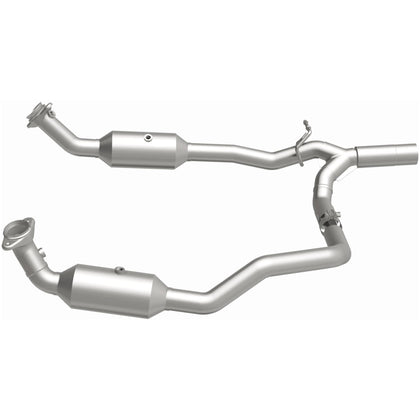 MagnaFlow OEM Grade Federal / EPA Compliant Direct-Fit Catalytic Converter 280014