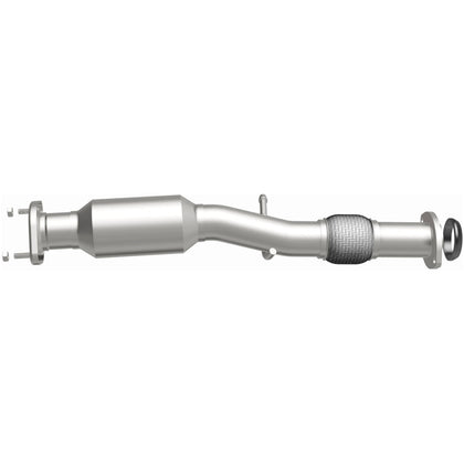 MagnaFlow 2017-2022 Toyota Highlander 3.5L OEM Grade Federal / EPA Compliant Direct-Fit Catalytic Converter 280096