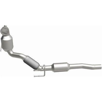 MagnaFlow 2016-2018 Volkswagen Jetta 1.4L OEM Grade Federal / EPA Compliant Direct-Fit Catalytic Converter 280134