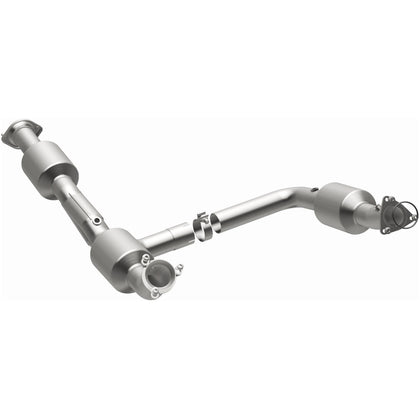 MagnaFlow OEM Grade Federal / EPA Compliant Direct-Fit Catalytic Converter 280210
