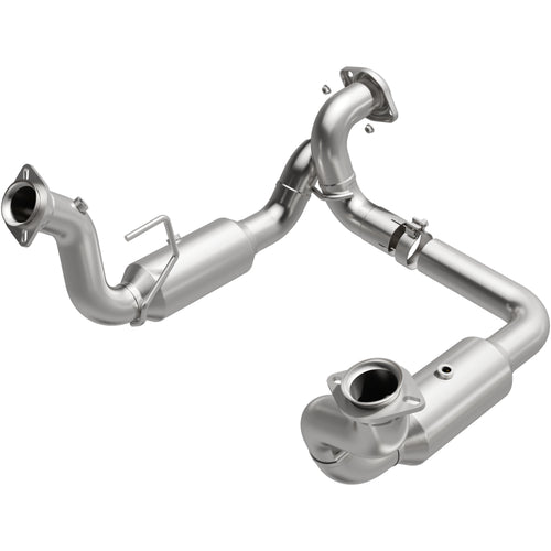 MagnaFlow 2020-2024 Ford F-250 Super Duty 7.3L | 2020-2024 Ford F-350 Super Duty 7.3L OEM Grade Federal / EPA Compliant Direct-Fit Catalytic Converter 280246