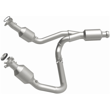 MagnaFlow OEM Grade Federal / EPA Compliant Direct-Fit Catalytic Converter 280424