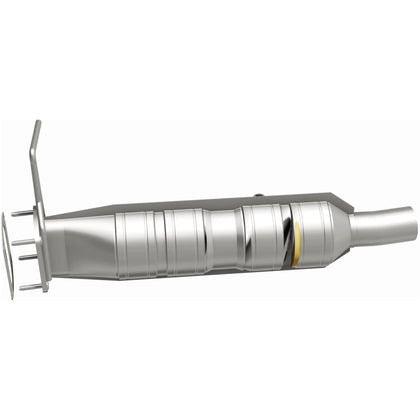 MagnaFlow 2009-2017 Ford F-53 Motorhome Chassis 6.8L / 2014-2017 Ford F-59 Commercial Stripped Chassis 6.8L OEM Grade Federal / EPA Compliant Direct-Fit Catalytic Converter 280436