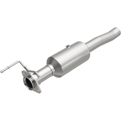 MagnaFlow 2018-2019 Ford F-450 Super Duty 6.8L | 2018-2019 Ford F-550 Super Duty 6.8L OEM Grade Federal / EPA Compliant Direct-Fit Catalytic Converter 280439