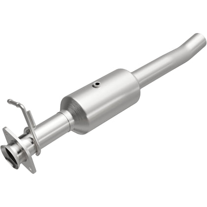 MagnaFlow OEM Grade Federal / EPA Compliant Direct-Fit Catalytic Converter 280445