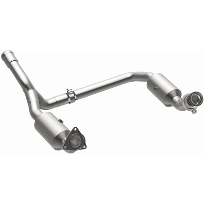 MagnaFlow OEM Grade Federal / EPA Compliant Direct-Fit Catalytic Converter 280656