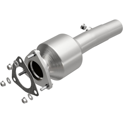 MagnaFlow 2014-2017 Land Rover Range Rover Evoque 2.0L | 2015-2019 Land Rover Discovery Sport 2.0L OEM Grade Federal / EPA Compliant Direct-Fit Catalytic Converter 280732